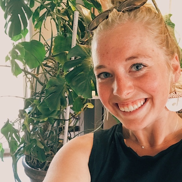 Meet your Posher, Cat - Picture 2 of 2